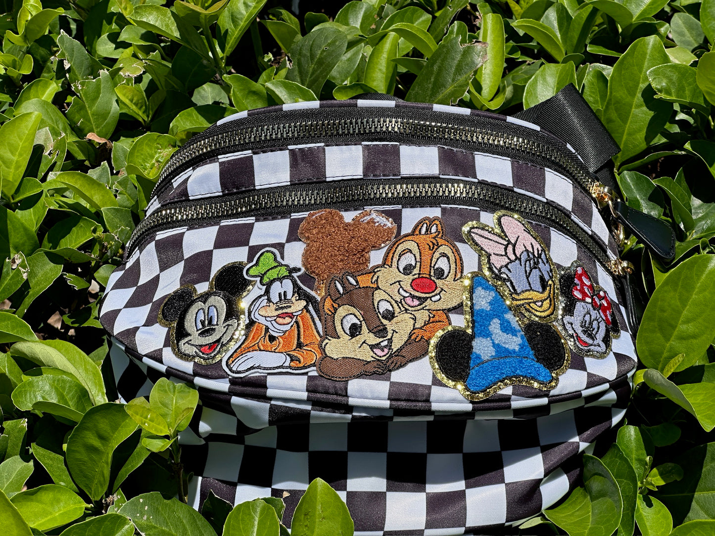 BLACK AND WHITE Bum Bag