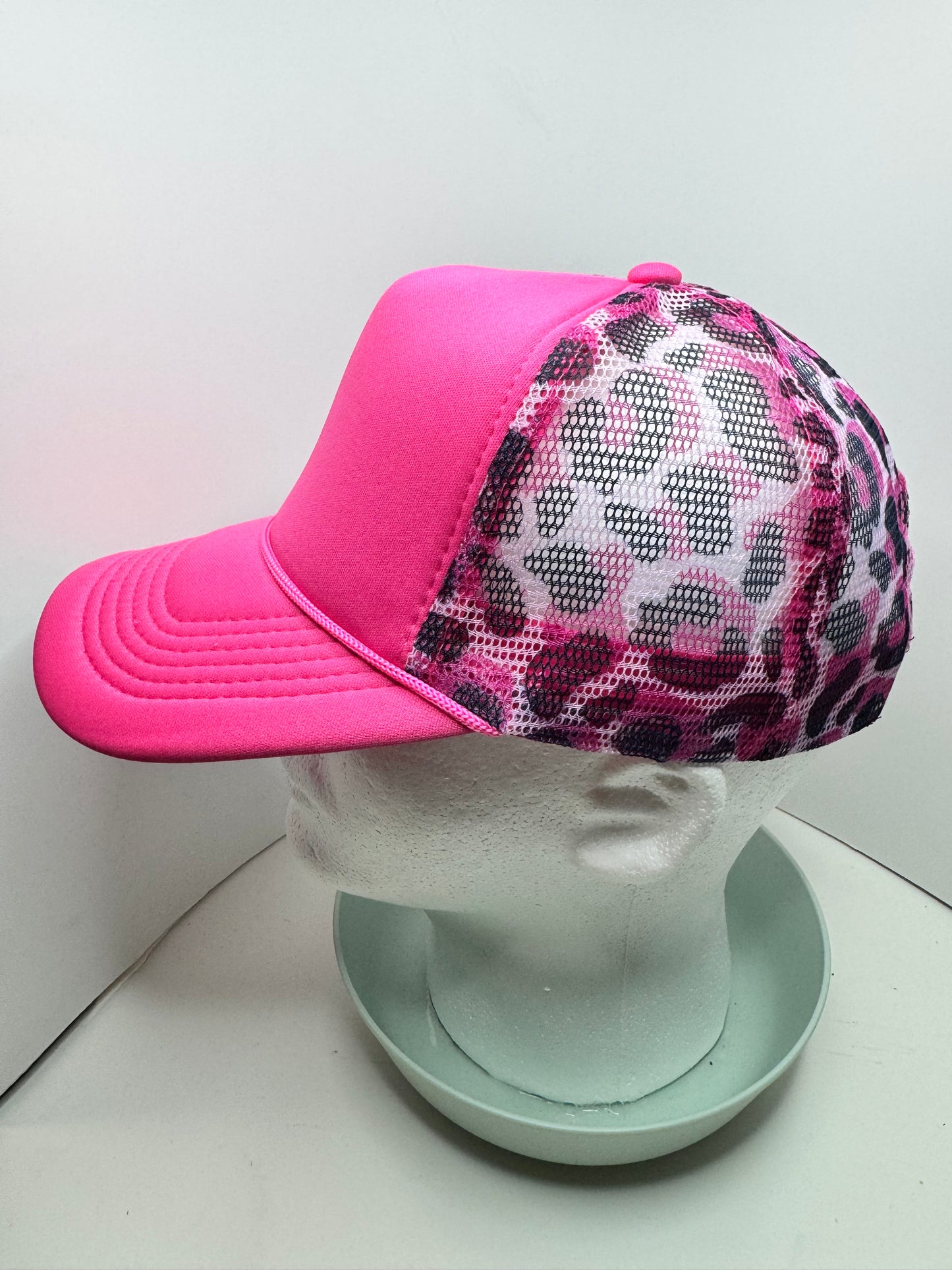 PATTERNED HATS
